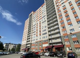 Сдается 2-комнатная квартира, 62 м2, Барнаул, улица Юрина, 241А