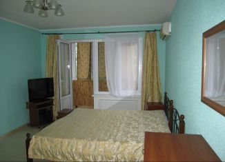 Сдам 2-комнатную квартиру, 68 м2, поселок городского типа Новый Свет, улица Льва Голицына