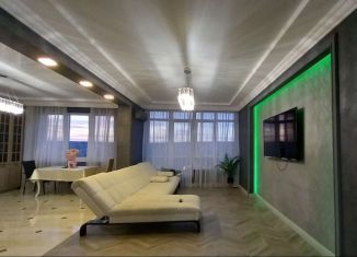 3-комнатная квартира в аренду, 105 м2, Кемерово, Притомский проспект, 31к2, ЖК Притомский