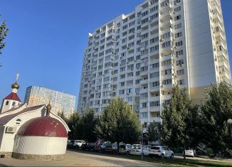 Сдается 3-ком. квартира, 78 м2, Краснодар, микрорайон Московский, улица Карякина