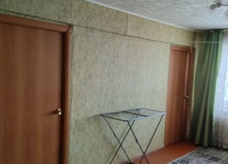Продажа трехкомнатной квартиры, 49 м2, Рубцовск, Октябрьская улица, 11
