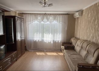 Продам 2-комнатную квартиру, 56.9 м2, Нариманов, Центральная улица, 17