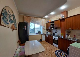 Продаю двухкомнатную квартиру, 72.8 м2, Рубцовск, проспект Ленина, 42