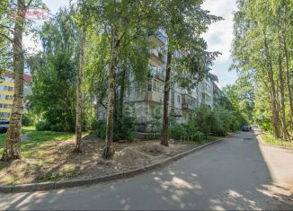 Продается 2-комнатная квартира, 48.1 м2, Петрозаводск, Октябрьский проспект, 28А