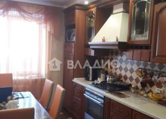 Продам 3-ком. квартиру, 87 м2, Ярославль, улица Панина, 12