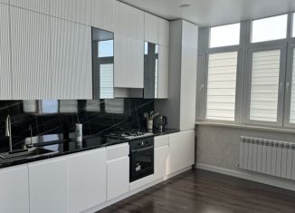 Продам 3-ком. квартиру, 115 м2, Махачкала, проспект Петра I, 103Вк2, ЖК Скай Сити