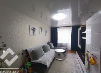 Продам 2-ком. квартиру, 44 м2, Качканар, улица Гикалова, 2