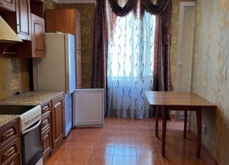 Трехкомнатная квартира в аренду, 84.7 м2, Курск, улица Радищева, 20, Центральный округ