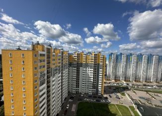 Сдается 2-ком. квартира, 60.4 м2, деревня Голубое, Парковый бульвар, 5Б