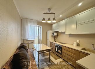 Сдается 1-ком. квартира, 40 м2, Грязи, улица Марины Расковой, 34