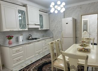 Сдается 2-комнатная квартира, 70 м2, Дагестанские Огни, улица Революции, 5