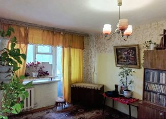 Продается 1-комнатная квартира, 32.1 м2, Нижний Тагил, улица Энтузиастов, 74