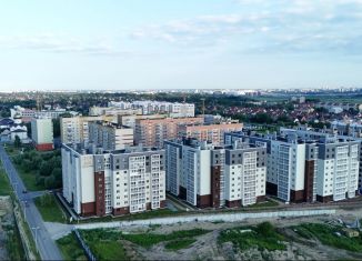 Продается 2-ком. квартира, 70 м2, Калининград, Московский район, улица Левитана, 65к1