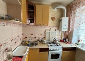 Продается 3-комнатная квартира, 62 м2, Татарстан, улица 8 Марта, 6