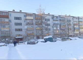 Продам трехкомнатную квартиру, 59 м2, городской посёлок Мга, Железнодорожная улица, 77