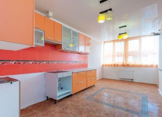 Продажа 2-ком. квартиры, 65 м2, Краснодар, улица Селезнёва, 4/14