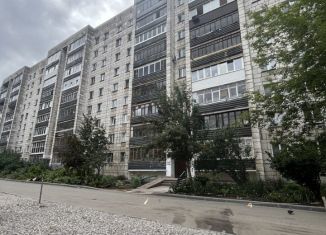 Сдается в аренду однокомнатная квартира, 31.9 м2, Пермь, улица Челюскинцев, 17