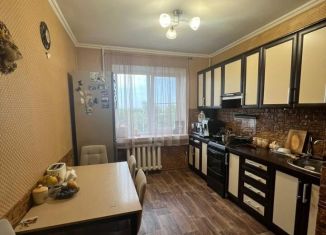 Продаю трехкомнатную квартиру, 64 м2, село Кулешовка, улица Ленина, 295