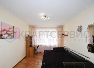 Продам 1-ком. квартиру, 29.6 м2, Омск, улица Блюхера, 22Б, Советский округ