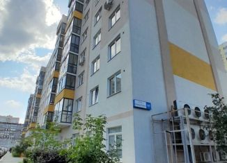 Продаю 2-ком. квартиру, 58.1 м2, Екатеринбург, улица Степана Разина, 107