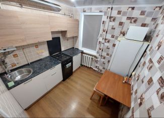 Сдам в аренду 1-ком. квартиру, 30 м2, Севастополь, улица Степаняна, 7