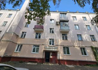 Продам 2-ком. квартиру, 60.2 м2, Тамбов, Советская улица, 38Г, Ленинский район