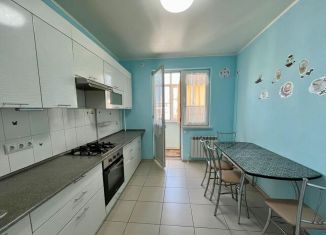 Продам 2-ком. квартиру, 69 м2, Анапа, Парковая улица, 64к5, ЖК Радуга