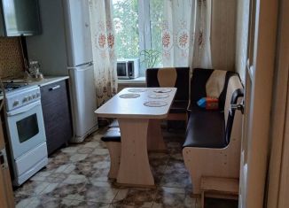 Сдача в аренду 2-ком. квартиры, 50 м2, Санкт-Петербург, улица Бурцева, метро Ленинский проспект