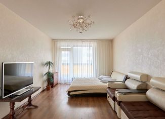 Аренда 3-комнатной квартиры, 170 м2, Татарстан, улица Сибгата Хакима, 60