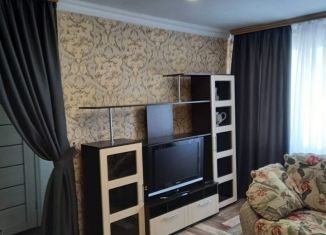 Сдается 2-ком. квартира, 50 м2, Новошахтинск, Городская улица, 52