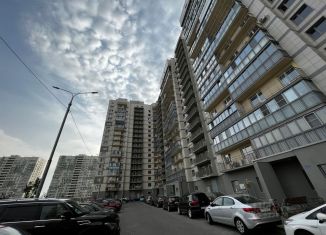 Продаю двухкомнатную квартиру, 62.2 м2, Мытищи, проспект Астрахова, 9