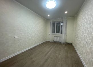Продаю однокомнатную квартиру, 37 м2, посёлок городского типа Знаменка, улица Маршала Куликова, 1А