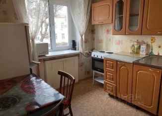 Сдается в аренду 2-ком. квартира, 46 м2, Абакан, улица Щетинкина, 11