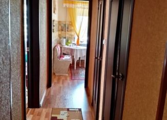 Продажа трехкомнатной квартиры, 75 м2, Камень-на-Оби, Красноармейская улица, 3