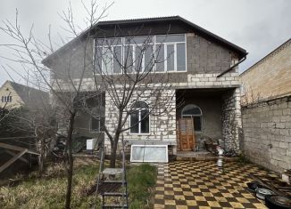 Продается дом, 177 м2, Избербаш, улица В. Эмирова