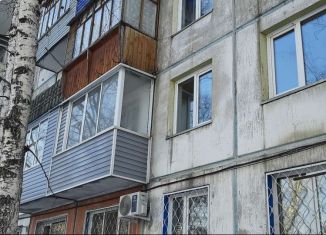 Продажа трехкомнатной квартиры, 60 м2, Бийск, Социалистическая улица, 36