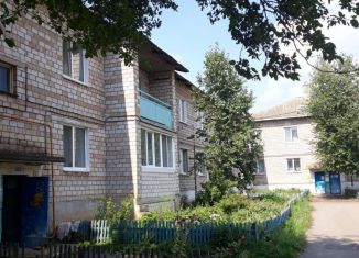 Продается трехкомнатная квартира, 67 м2, деревня Кабаково, улица Строителей, 10