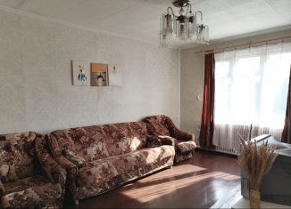 Продается трехкомнатная квартира, 70.1 м2, село Липин Бор, Советская улица, 4