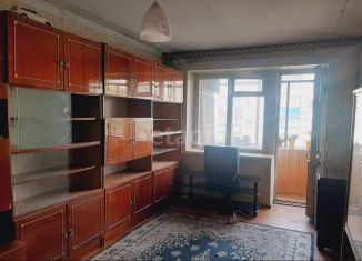 Продам 3-комнатную квартиру, 57.2 м2, Челябинск, улица Калмыкова, 11, Металлургический район