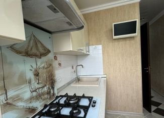 3-комнатная квартира в аренду, 46 м2, Краснодарский край, улица Ленина, 81