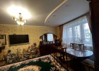 Продажа трехкомнатной квартиры, 138 м2, Тюмень, улица Кирова, 43