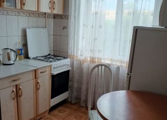 Сдаю двухкомнатную квартиру, 45 м2, Красноярск, улица Крупской, 16