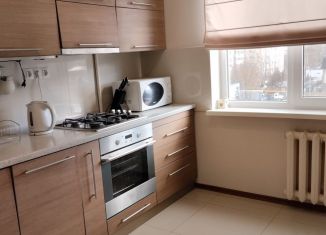 Сдам в аренду 2-ком. квартиру, 50 м2, Татарстан, проспект Ямашева, 54к4