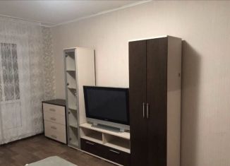 Трехкомнатная квартира в аренду, 87 м2, Энгельс, улица Кондакова, 48А