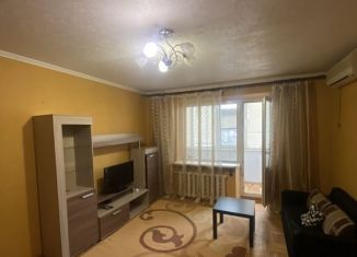 Сдается в аренду 1-ком. квартира, 40 м2, Ростов-на-Дону, Пролетарский район, Грибоедовский переулок, 4