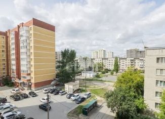 Однокомнатная квартира на продажу, 33 м2, Тюмень, улица Домостроителей, 16А