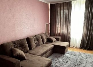 Сдаю трехкомнатную квартиру, 65 м2, Киреевск, улица Комарова, 11