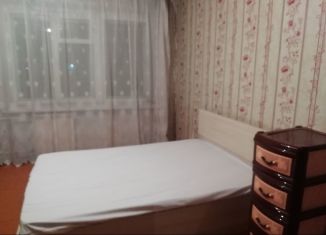 Сдам в аренду 3-ком. квартиру, 62 м2, Абакан, проспект Дружбы Народов, 1