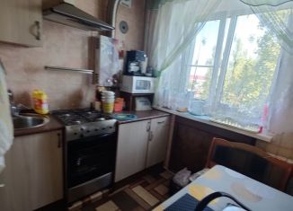 Продам 5-ком. квартиру, 59 м2, Воронежская область, улица Титова, 11