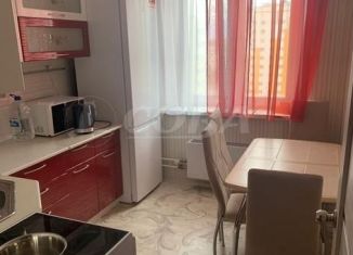 Аренда 1-комнатной квартиры, 38 м2, Тобольск, 10-й микрорайон, 74